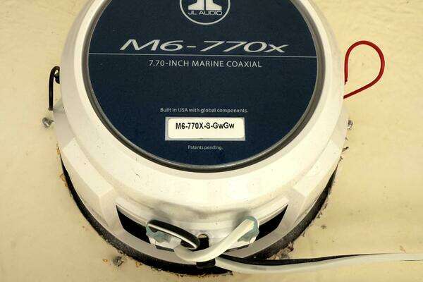 Sea Ray 320 OB Yacht For Sale