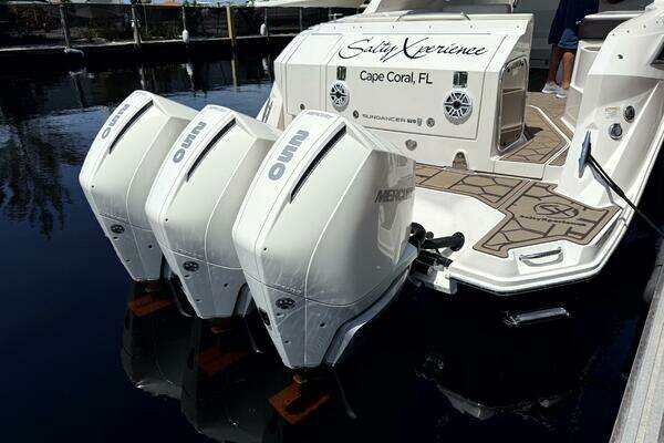Sea Ray 320 OB Yacht For Sale