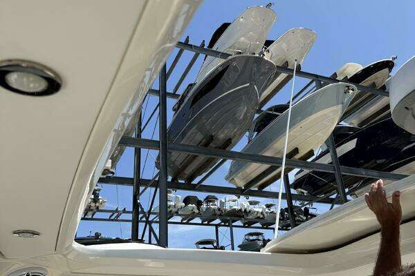 Sea Ray 320 OB Yacht For Sale