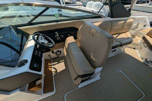 2023 Sea Ray 28