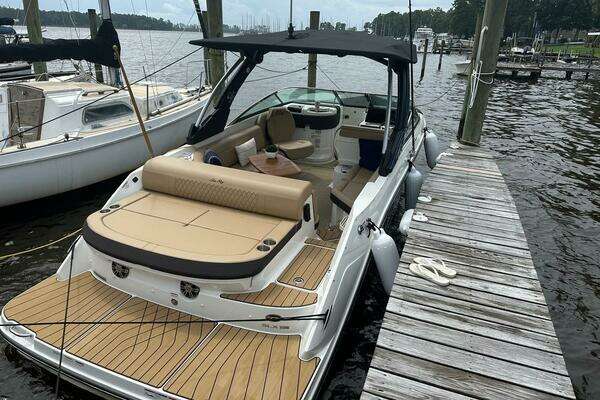 2023 Sea Ray 28