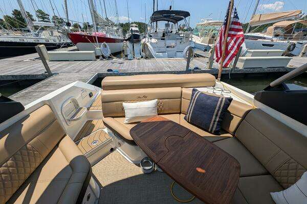 2023 Sea Ray 28