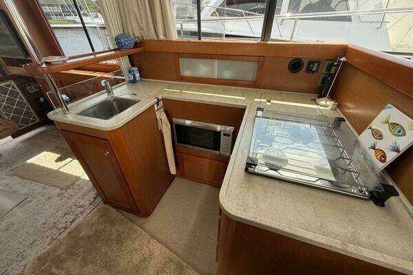 Beneteau 44 Swift Trawler Yacht For Sale