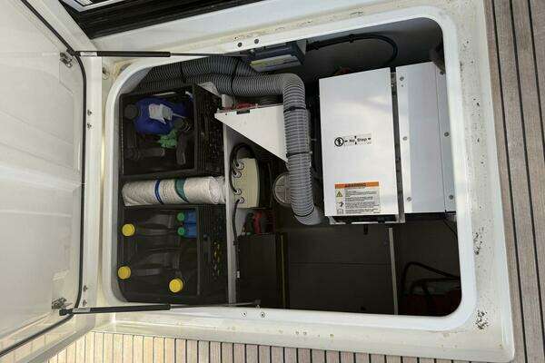 Beneteau 44 Swift Trawler Yacht For Sale