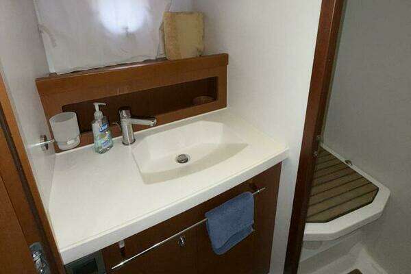 Beneteau 44 Swift Trawler Yacht For Sale