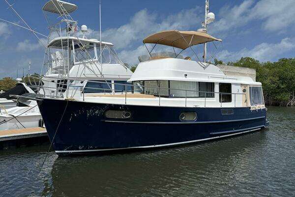 Beneteau 44 Swift Trawler Yacht For Sale