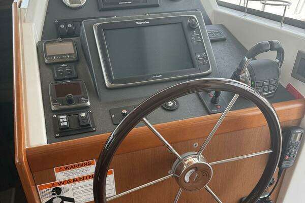 Beneteau 44 Swift Trawler Yacht For Sale