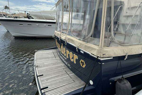 Beneteau 44 Swift Trawler Yacht For Sale