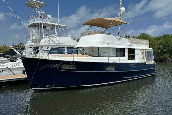 Beneteau 44 Swift Trawler Yacht For Sale