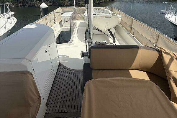 Beneteau 44 Swift Trawler Yacht For Sale