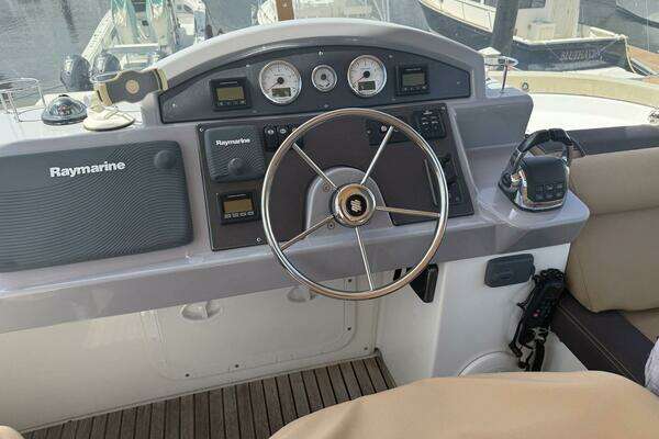 Beneteau 44 Swift Trawler Yacht For Sale