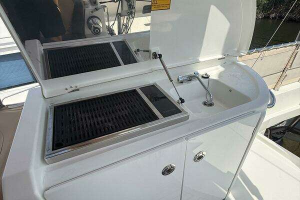 Beneteau 44 Swift Trawler Yacht For Sale