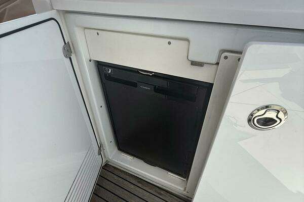 Beneteau 44 Swift Trawler Yacht For Sale