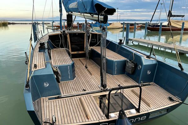 37ft Black Pepper Yacht For Sale 37ft Black Pepper Yacht For Sale