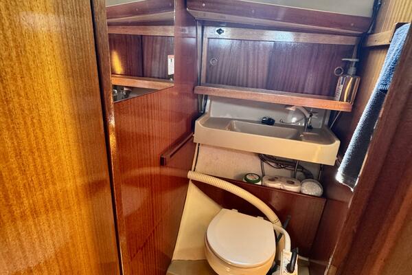 30ft LM Yacht For Sale