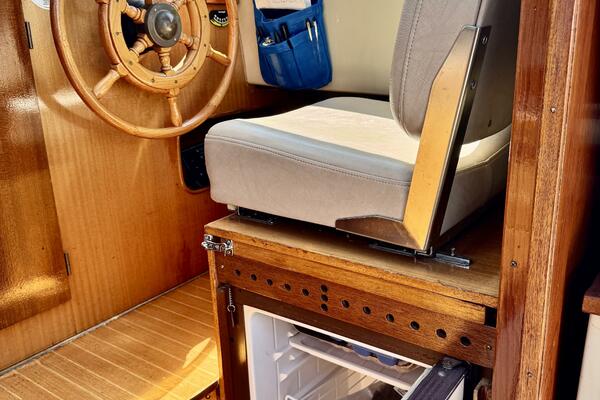 30ft LM Yacht For Sale