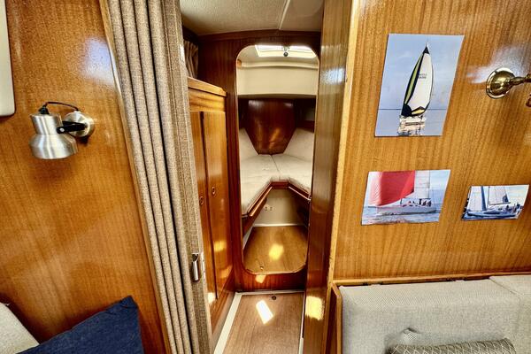 30ft LM Yacht For Sale