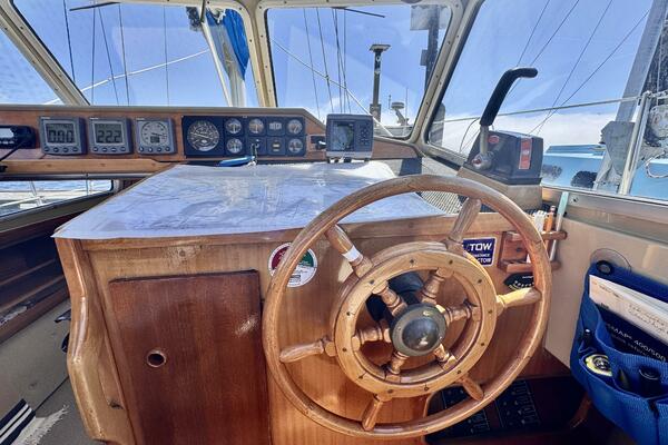 30ft LM Yacht For Sale