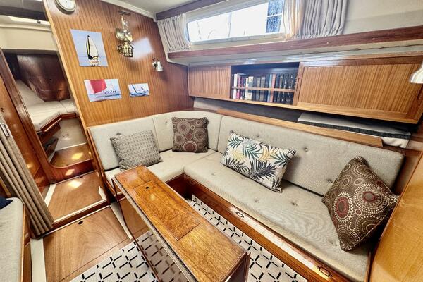 30ft LM Yacht For Sale