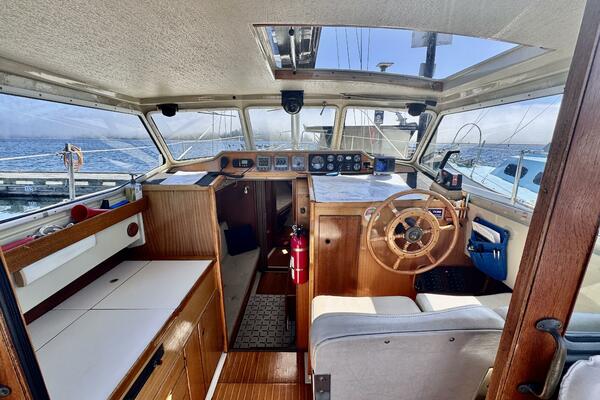 30ft LM Yacht For Sale