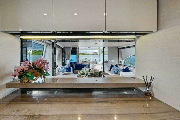 Azimut Flybridge Yacht For Sale