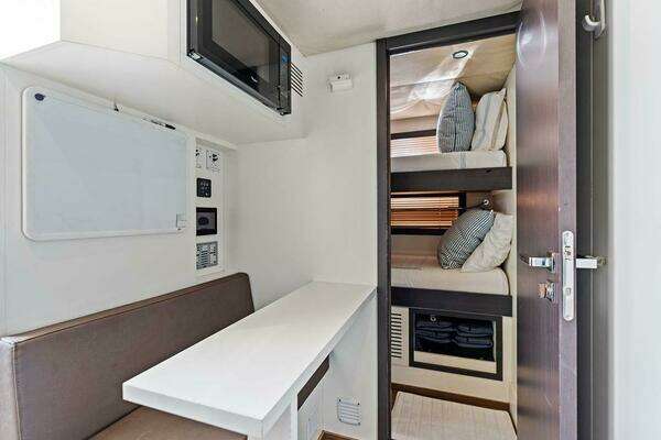 Azimut Flybridge Yacht For Sale