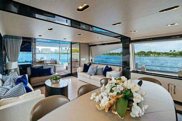 Azimut Flybridge Yacht For Sale