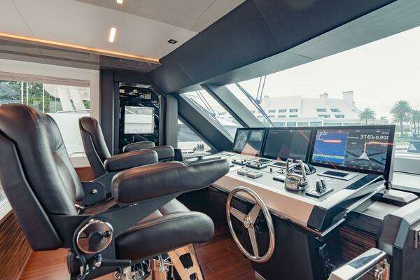 Ocean Alexander 28R Yacht For Sale