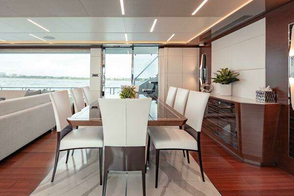 Ocean Alexander 28R Yacht For Sale