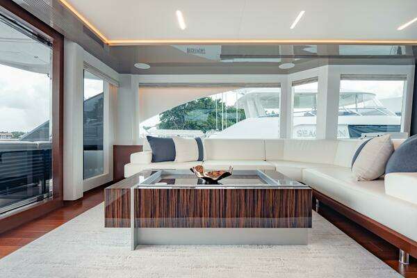 Ocean Alexander 28R Yacht For Sale