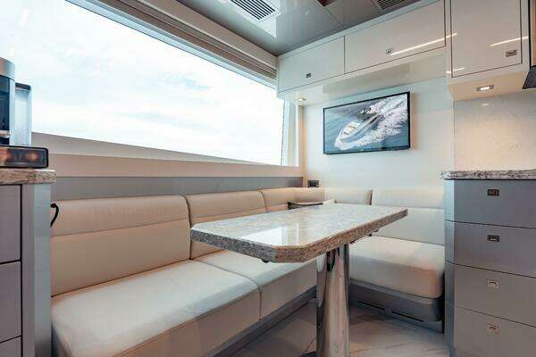 Ocean Alexander 28R Yacht For Sale