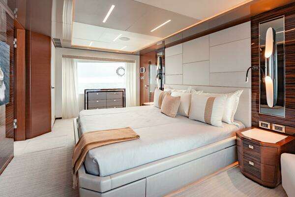 Ocean Alexander 28R Yacht For Sale
