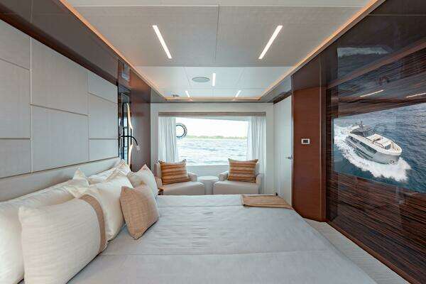 Ocean Alexander 28R Yacht For Sale