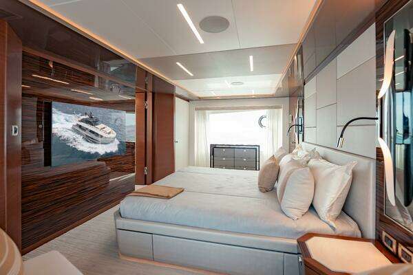 Ocean Alexander 28R Yacht For Sale