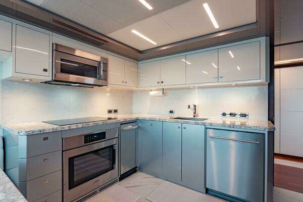 Ocean Alexander 28R Yacht For Sale