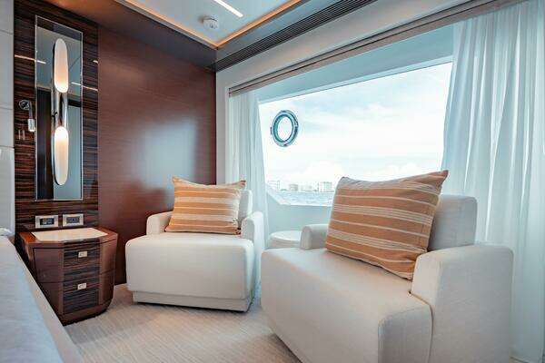 Ocean Alexander 28R Yacht For Sale