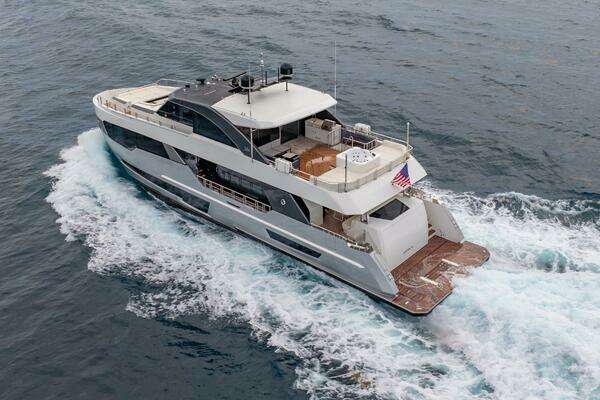 Ocean Alexander 28R Yacht For Sale