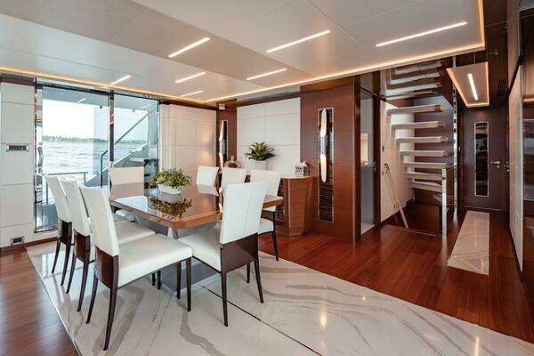 Ocean Alexander 28R Yacht For Sale