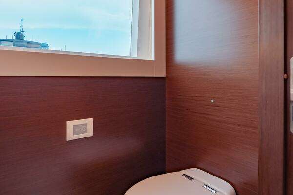 Ocean Alexander 28R Yacht For Sale