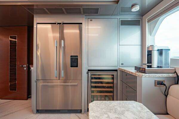 Ocean Alexander 28R Yacht For Sale