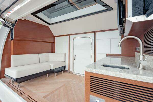 Ocean Alexander 28R Yacht For Sale