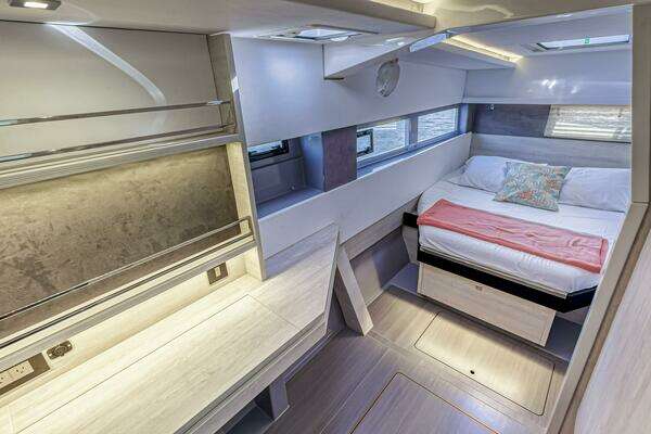Leopard 45 Owners Version Yacht For Sale