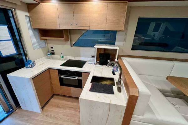 Altima Express Coupe Yacht For Sale