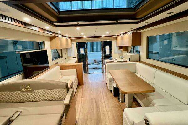 Altima Express Coupe Yacht For Sale