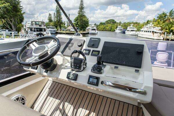 Prestige 500 Flybridge Yacht For Sale