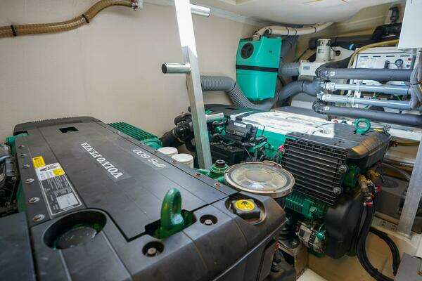 Prestige 500 Flybridge Yacht For Sale