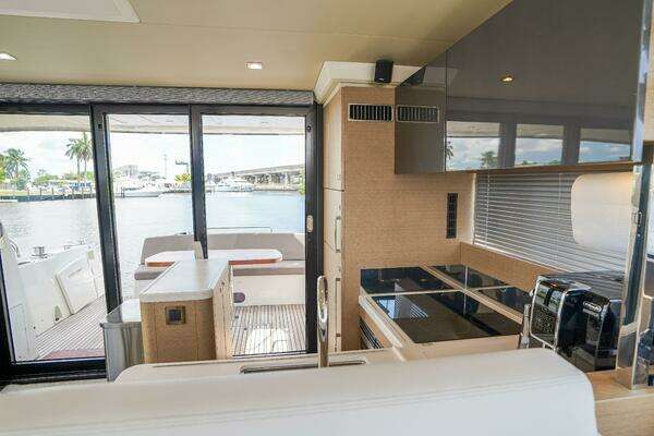 Prestige 500 Flybridge Yacht For Sale