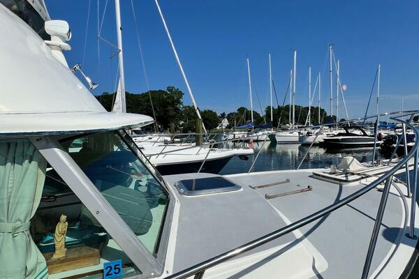 Leslie Ann 35ft Henriques Yacht For Sale