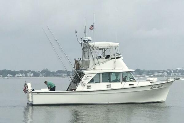 Leslie Ann 35ft Henriques Yacht For Sale