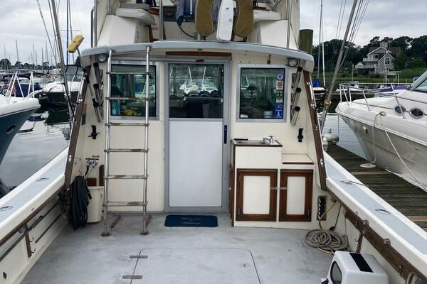 Leslie Ann 35ft Henriques Yacht For Sale